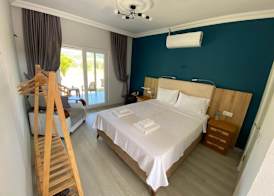 Airport Guest House 5