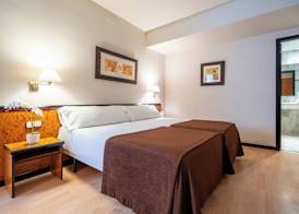 Hotel Glòries 5