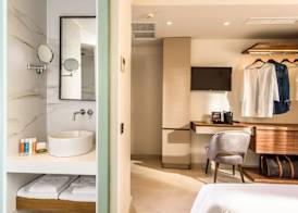 DOM Boutique Hotel 4
