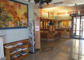 Tourist Hotel 3