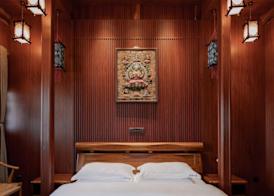 Spirited Silky Inn 5