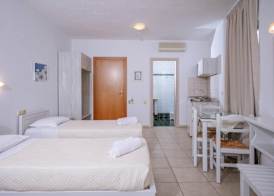 Dionysos Apartments & Studios 5