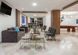 Howard Johnson Leon Avenida 4