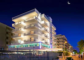 Hotel Ghirlandina 5