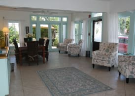 The Independent Inn - Locally Owned 3