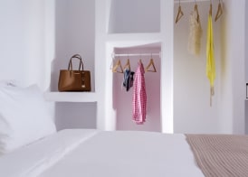Skyfall Suites - Adults Only 2