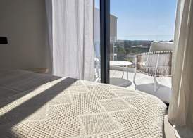 White Coast 5
