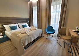 EA Hotel New Town 3