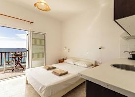 Petalides Apartments 5