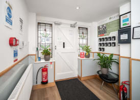 Flexistay Aparthotel Sutton 2