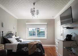 Noah's Stanley Luxury Bed and Breakfast 4