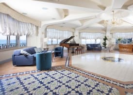 Summit Hotel 3