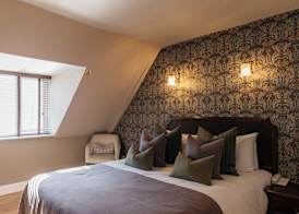 The Royal Hotel 4