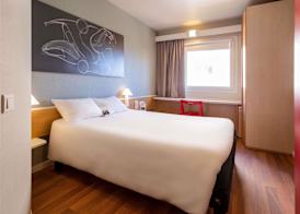 Ibis Elche 2