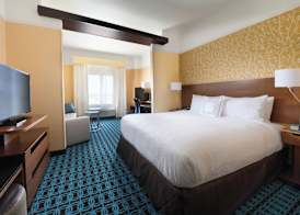 Fairfield Inn & Suites by Marriott Fort Worth South/Burleson 5
