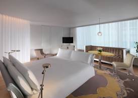 Sanderson London 4