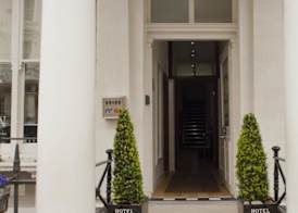 NOX Kensington Gardens 3