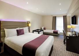Premier Inn Bath City Centre 5