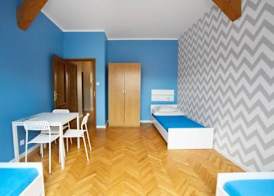 Dizzy Daisy Hostel 2
