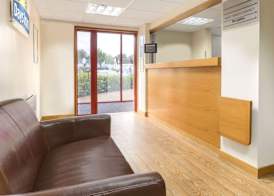 Days Inn by Wyndham Magor 2