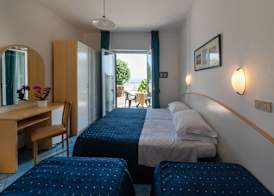 Hotel Villa Ireos 5