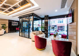 Aprilis Deluxe Hotel 2