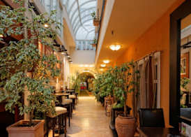 Enjoy Inn 4