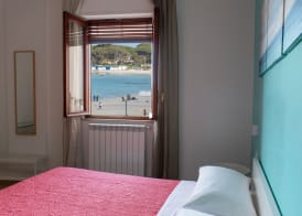 Mondello Beach Rooms - by the sea 4