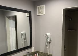 Skyways Hotel 5