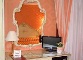 Hotel Lux 3