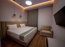 City Center Hotel 5