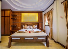 Phi Phi Andaman Beach Resort 3