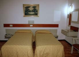 Piccolo Hotel 4