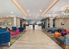 La Quinta Inn & Suites by Wyndham Braselton 5