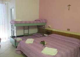 Hotel Moja 4