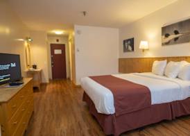 Canadas Best Value Inn- Riverview Hotel 5