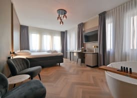 HOTEL ALKMAAR - Bar & Restaurant - Meeting & Events 4