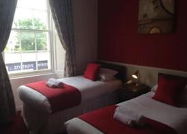 Aberdour Hotel, Stables Rooms & Beer Garden 4