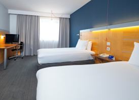 Holiday Inn Express STEVENAGE by IHG 4