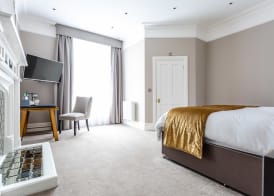 Lanelay Hall Hotel & Spa 5