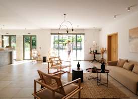 Margo Beach Hotel 3