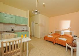 Manolis Apartments 4