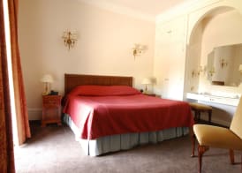 French Horn Hotel 3