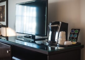 Ramada by Wyndham Surrey/Langley 3