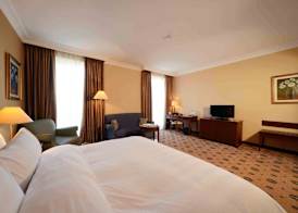 LOTTE City Hotels Tashkent Palace 3