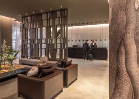 Broadway Hotel & Suites 3