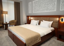 Mir Luxe Plaza 5