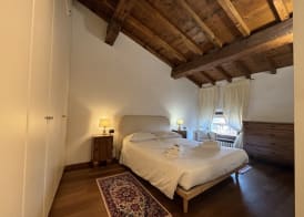 Piazza Erbe Lodge 4