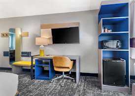 Comfort Inn & Suites Madison - Airport 3