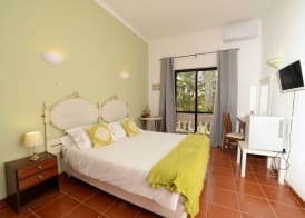 Casa Rosa Montes 5